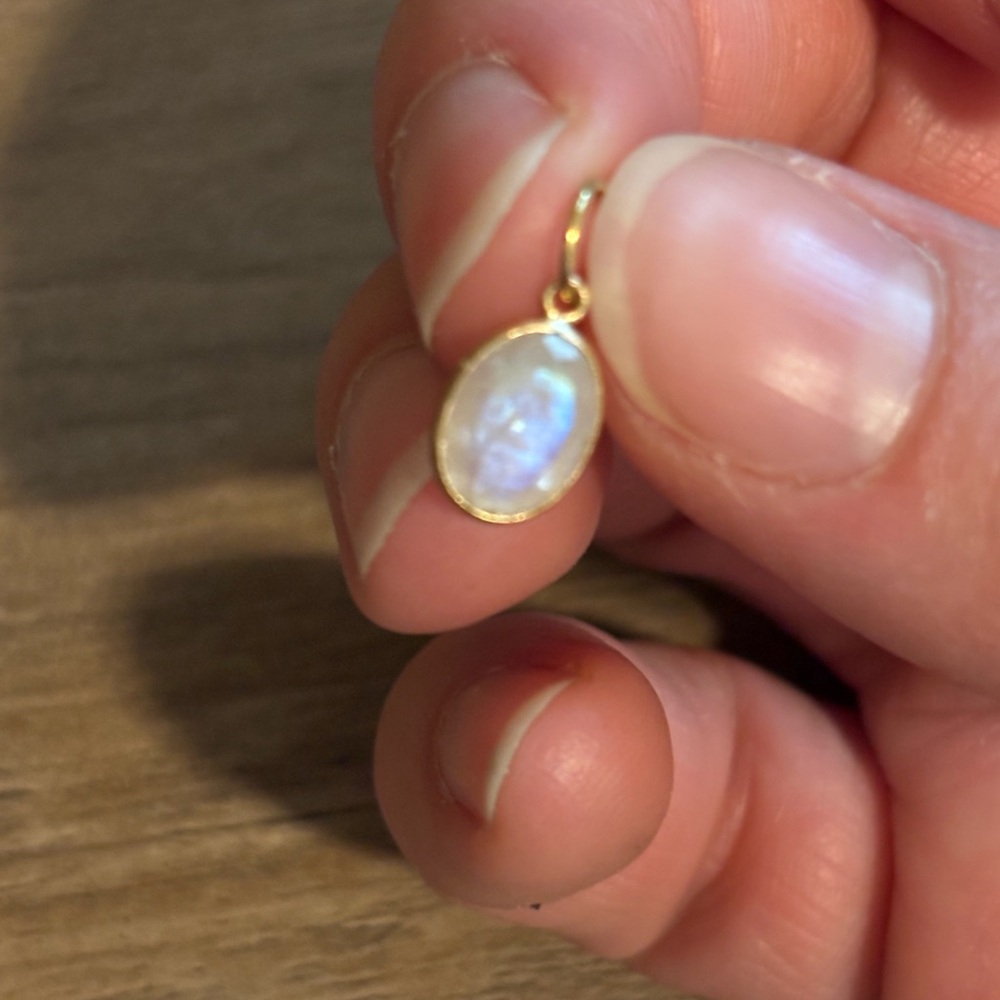 Elegant Gold Pendant